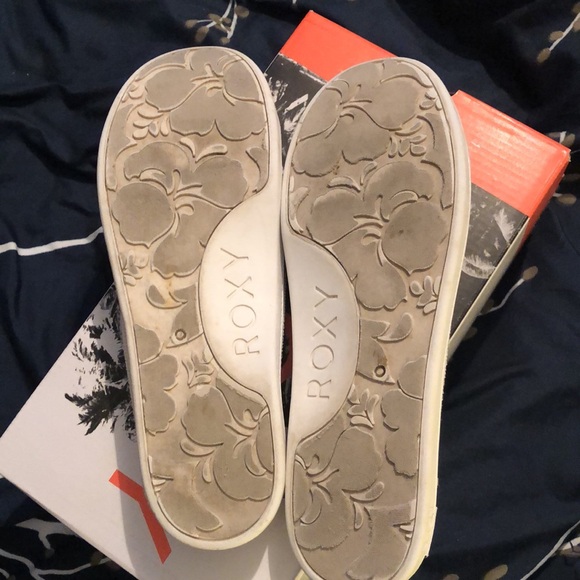 Roxy Womens Rory Slip on Sneaker size 9/40 - Picture 4 of 5
